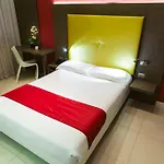 Hotell Calaluna 3*