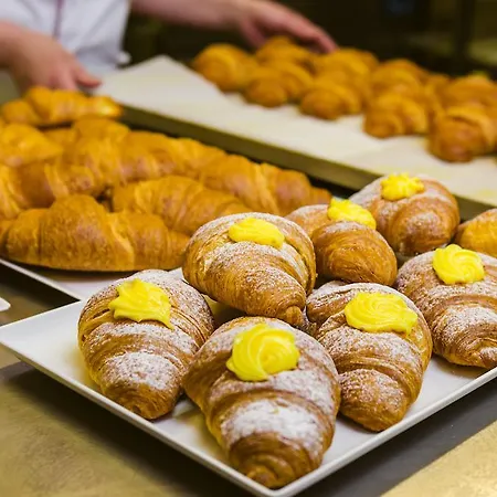 Szálloda Calaluna 3*