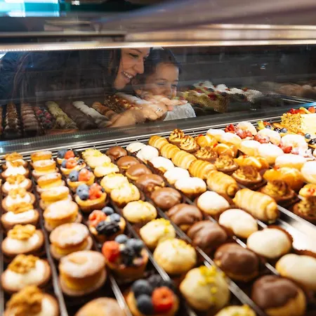 Calaluna 호텔