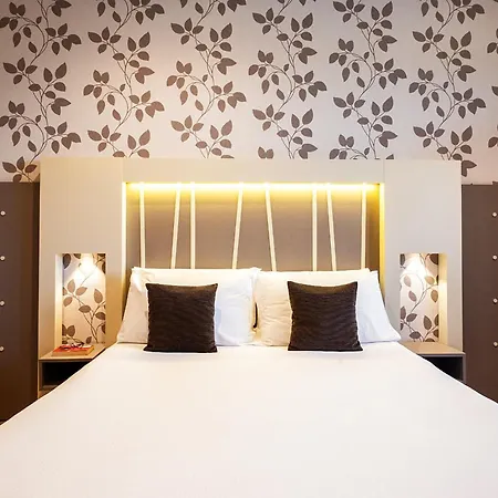 Calaluna Hotel 3*