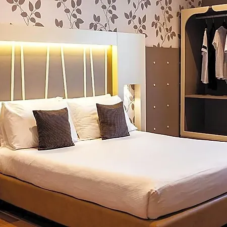 Hotel Calaluna Hotel 3*